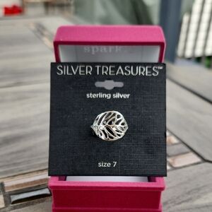 JCPenney Silver Leaf Design Ring